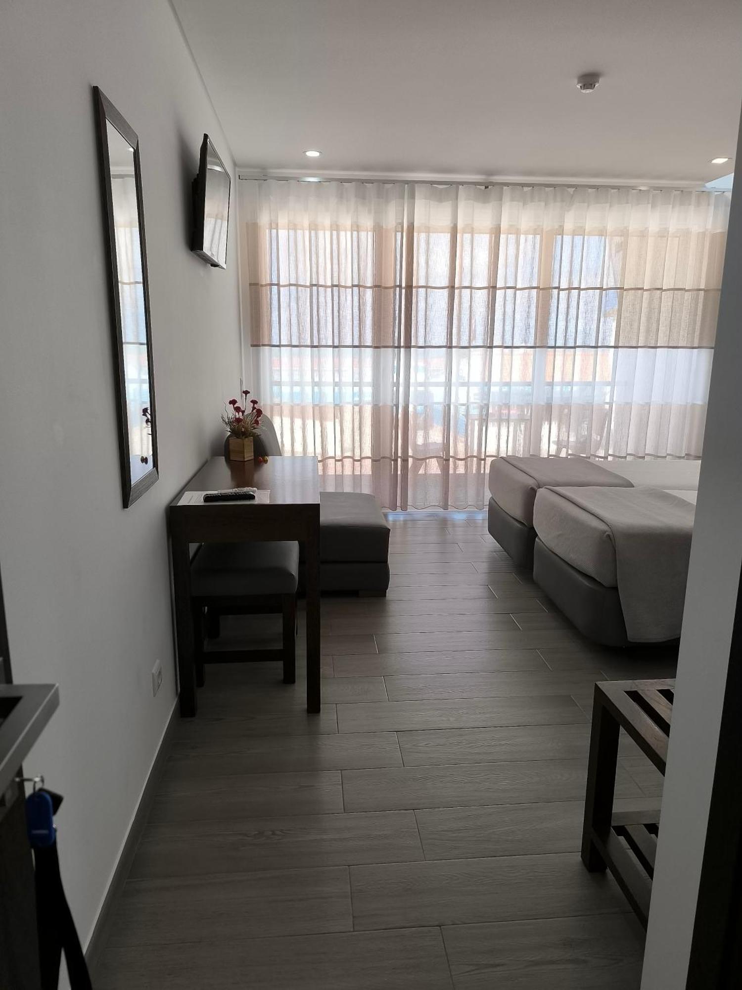 Baleal 4 Surf Hotel Room photo
